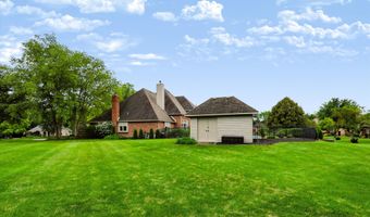 6040 White Ash Ct, Avon, IN 46123