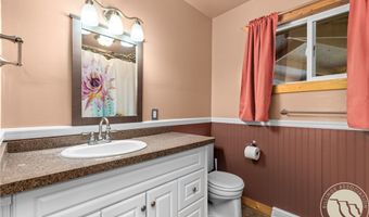118 N 3rd St, Bridger, MT 59014