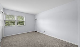 815 E Hintz Rd, Arlington Heights, IL 60004