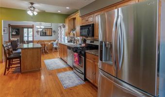 136 1st Ave, Alden, MN 56009