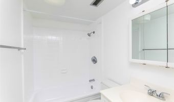 2499 Kapiolani Blvd 1004, Honolulu, HI 96826