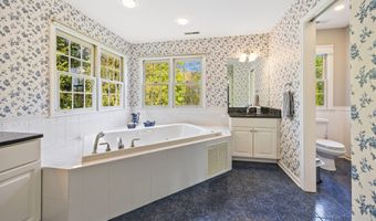 699 Andrea Ct, Cheshire, CT 06410