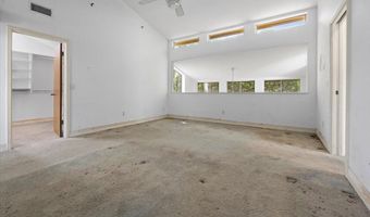 94 OCEANSIDE Dr, Atlantic Beach, FL 32233