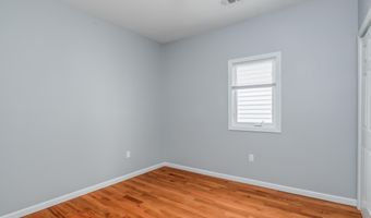 164 AVENUE B 2, Bayonne, NJ 07002