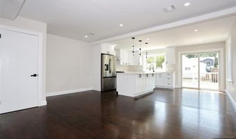 14 Byrne Pl, Bergenfield, NJ 07621