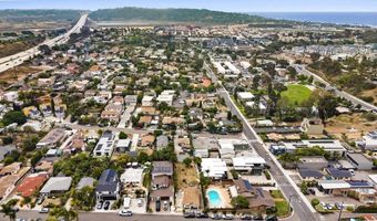 817 Juanita St, Solana Beach, CA 92075