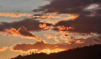 S Tillys Trail, Black Canyon City, AZ 85324