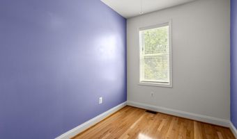 925 DECATUR St NW, Washington, DC 20011