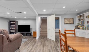6501 Thornapple River Dr SE, Alto, MI 49302