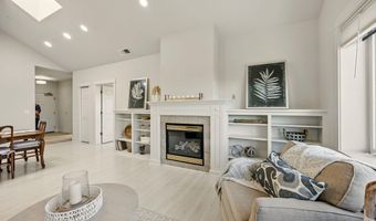 969 Golden Aspen Pl, Ashland, OR 97520