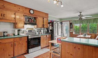 13 Governors Ln, Bethel, CT 06801