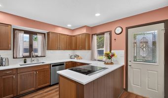 230 NW Arlan Dr, Ankeny, IA 50023