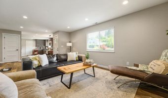 15915 SE HAROLD Ave, Milwaukie, OR 97267
