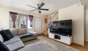 98-1386 C Hinu Pl 46, Pearl City, HI 96782