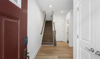 7413 ROCKY CREEK Ter, Annandale, VA 22003
