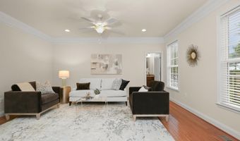 6005 ROOSEVELT St, Bethesda, MD 20817