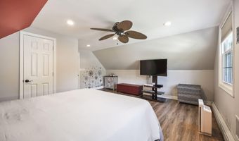 47 Overlea Ln, Aberdeen, NJ 07747