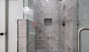 118 Routt St, Alamo Heights, TX 78209