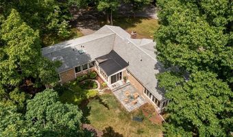 19 Preston Dr, Barrington, RI 02806