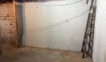 715 Grand Ave, Alden, IA 50006