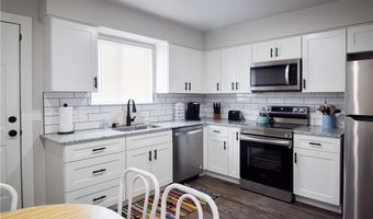 1306 SE C St, Bentonville, AR 72712