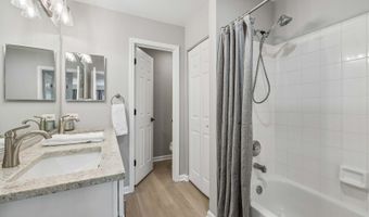 1410 Grandview Ct 1410, Algonquin, IL 60102