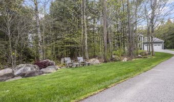 90 Village Place Dr, Barrington, NH 03825