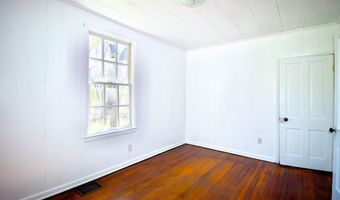 5557 Flat Mountain Rd, Alderson, WV 24910