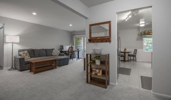 878 COLLEGE Pkwy #103, Rockville, MD 20850