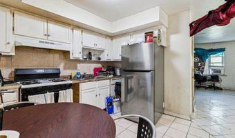 1115 E Algonquin Rd 8, Arlington Heights, IL 60005