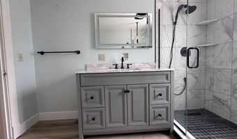 1207 8th St, Aurora, NE 68818