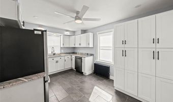 4 Orford St, North Providence, RI 02904