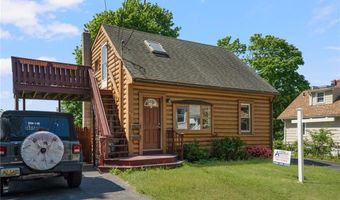 17 Padelford Ave, East Providence, RI 02915