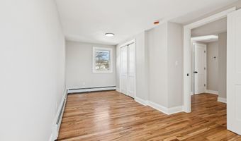 38 Somerset Rd E, Amityville, NY 11701