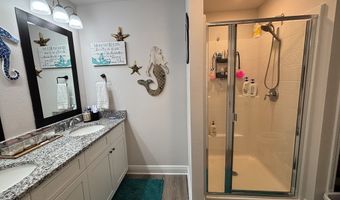 278 The Prado E-4, Apalachicola, FL 32320
