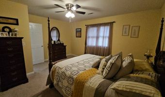 3455 Boy Scout Rd, Ashland, KY 41102