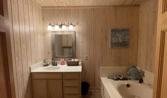 2 Greenwood Miller Rd, Beulah, MS 38726