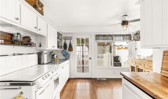 206 S Wisconsin St, Fallbrook, CA 92028