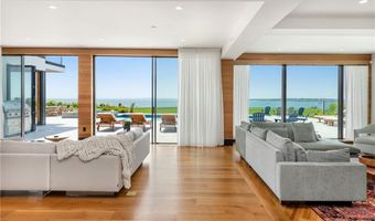 511 Ocean Ave, Newport, RI 02840