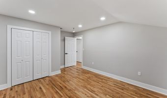 28 Walnut Hill Rd, Bethel, CT 06801