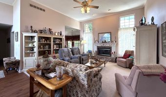 7312 Apple Cross Cir, Avon, IN 46123