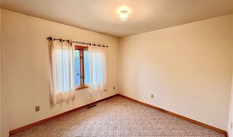 8238 Center Rd, Ashtabula, OH 44004