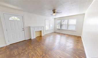 805 E 17th St, Ada, OK 74820