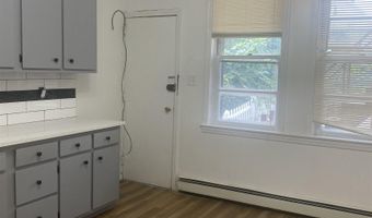 122 W 20TH St, Bayonne, NJ 07002