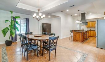 203 E 7th St, Weatherford, TX 76086