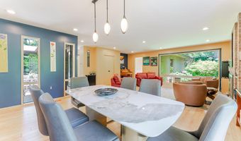 4221 ELIZABETH Ln, Annandale, VA 22003