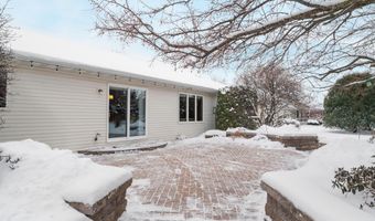 W6063 STRAWFLOWER Drive, Appleton, WI 54915