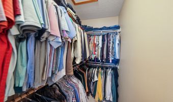 524 Carrie Ln, Altoona, IA 50009