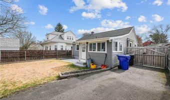 21 Delway Rd, East Providence, RI 02914