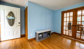 3 Swanson Dr, Bristol, CT 06010